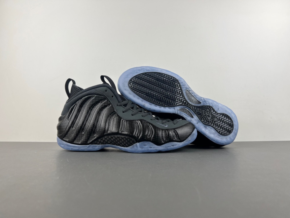 Nike Air Foamposite One “Carbon Fiber” HF2902-002