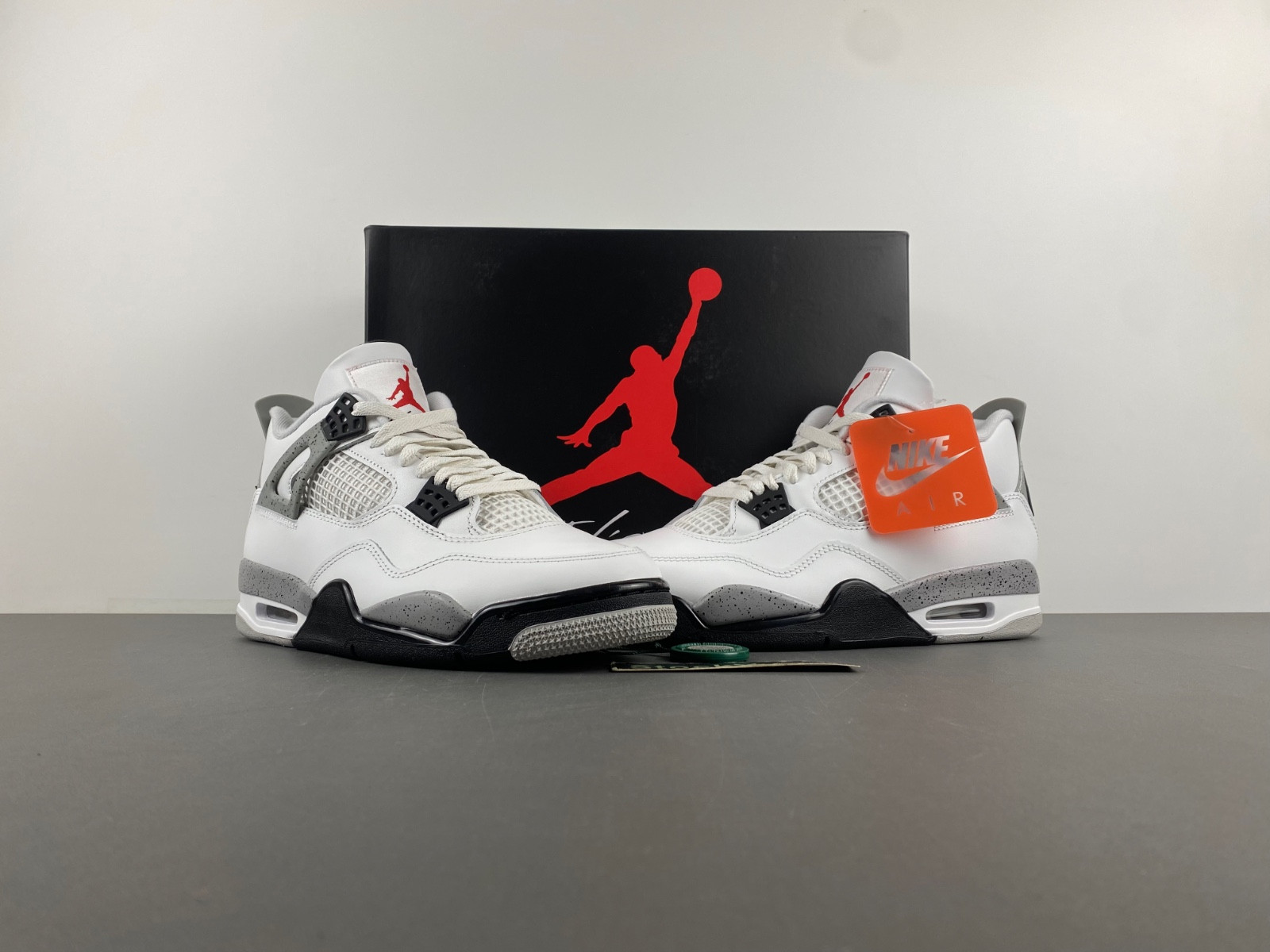 Air Jordan 4 OG “White Cement” FV5029-100