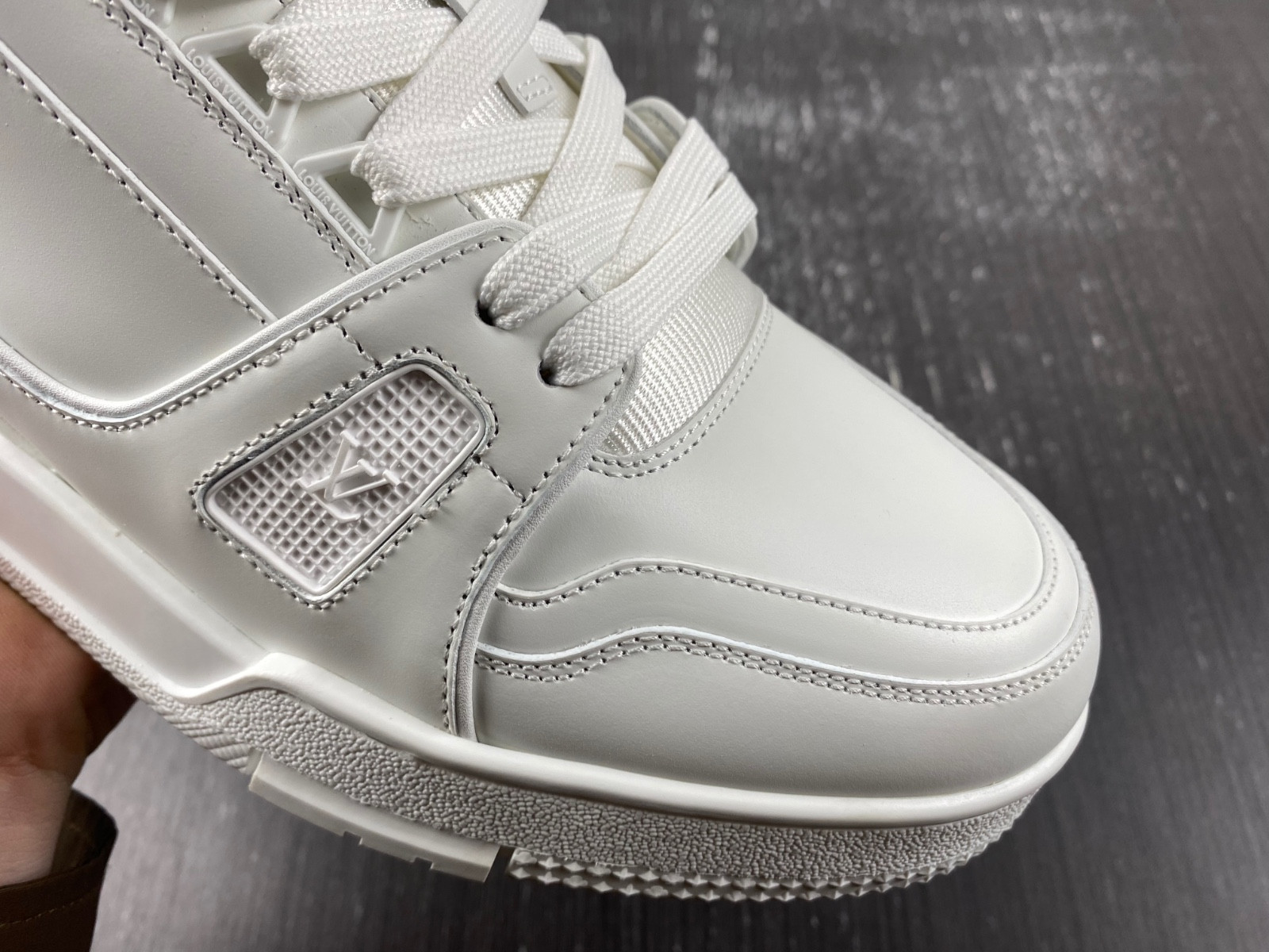 LVT SNEAKERS