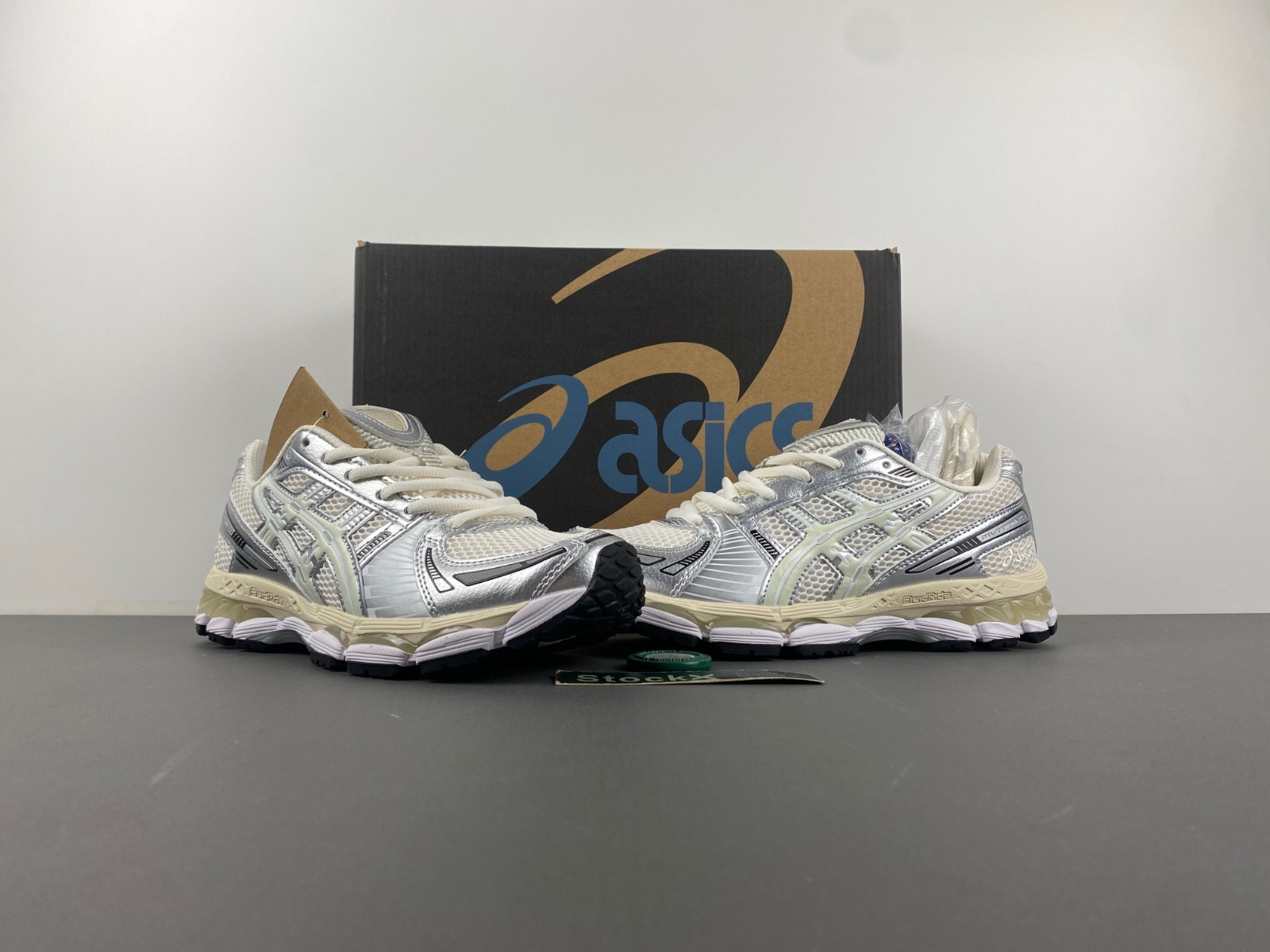 As*ic*s x ronnie fieg gel kayano 12.1 