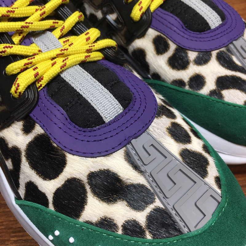 vs chain reaction sneakers