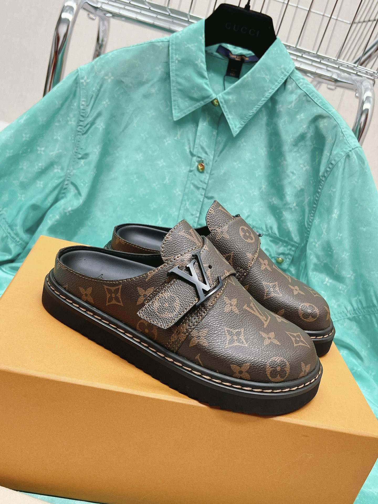 LVT SANDALS