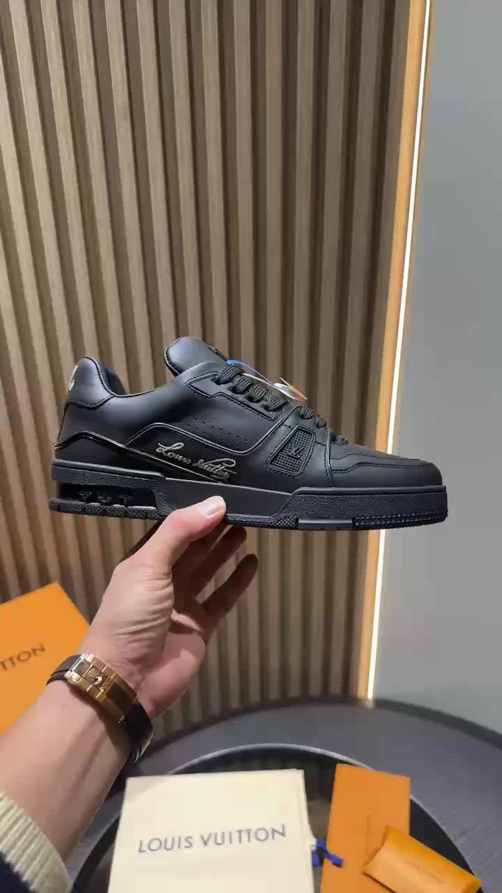 LVT SNEAKERS