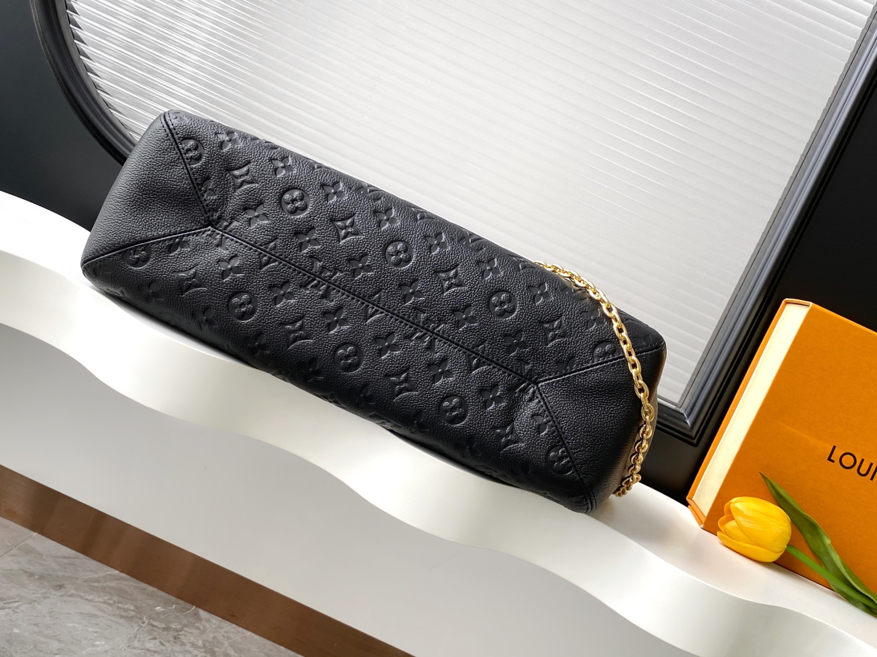LVT PURSE