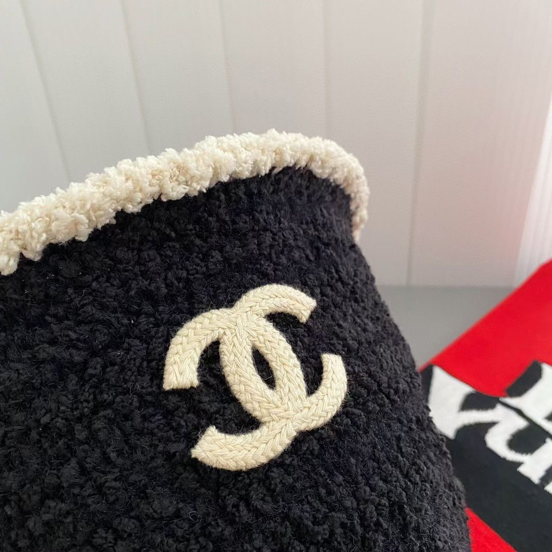 C Hat
