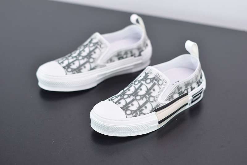 dio* x converse sneaker