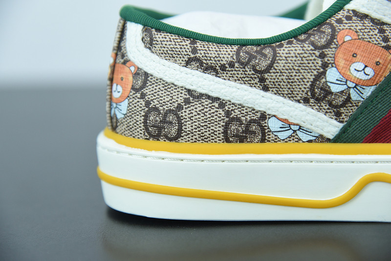 g*u*i sneaker