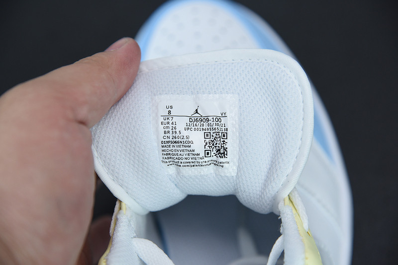 air jordan 1 low to my first coach dj6909-100