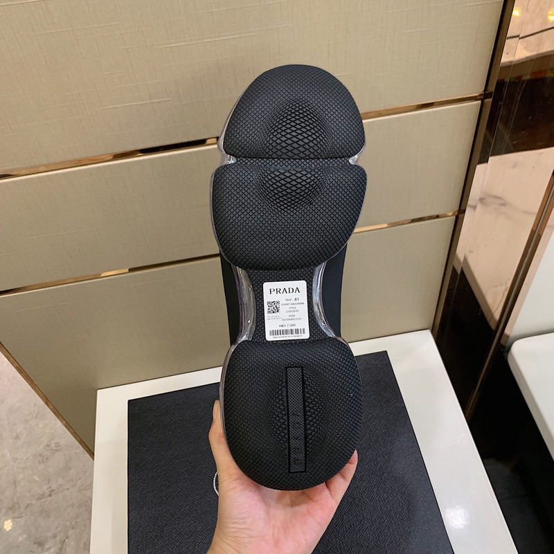 pr sneaker