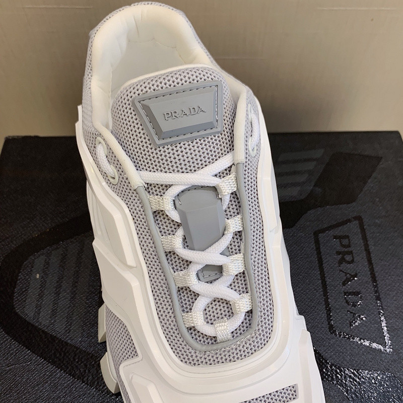 pr sneaker