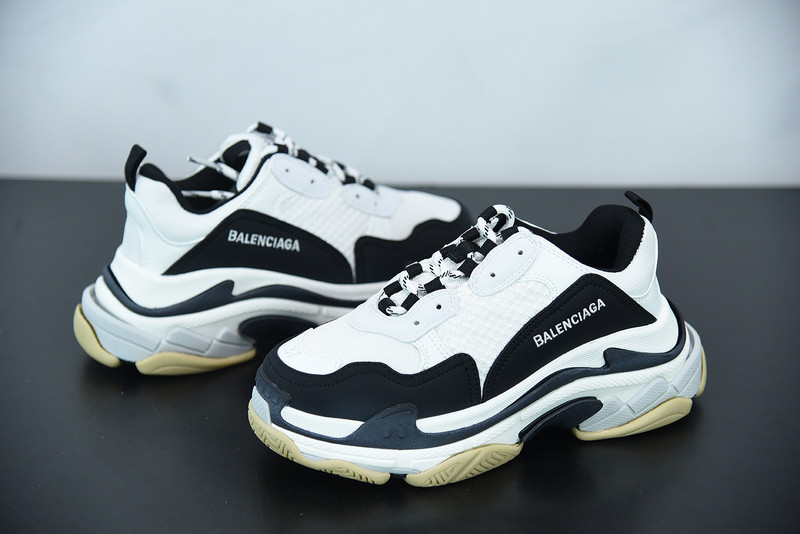 bc triple s trainer 536737 w09om 9073