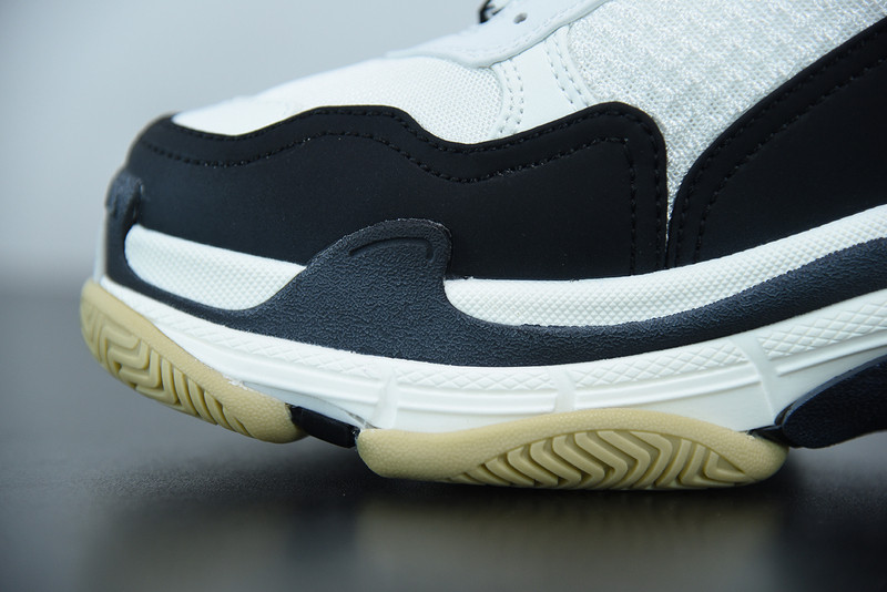 bc triple s trainer 536737 w09om 9073