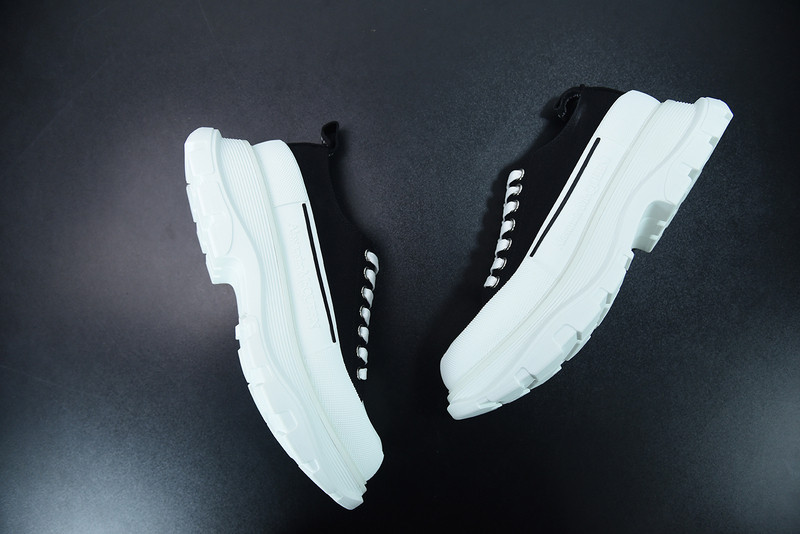 alexer mceen sneakers