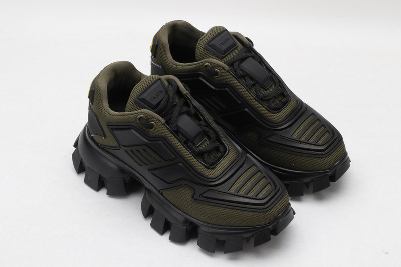 pr sneaker