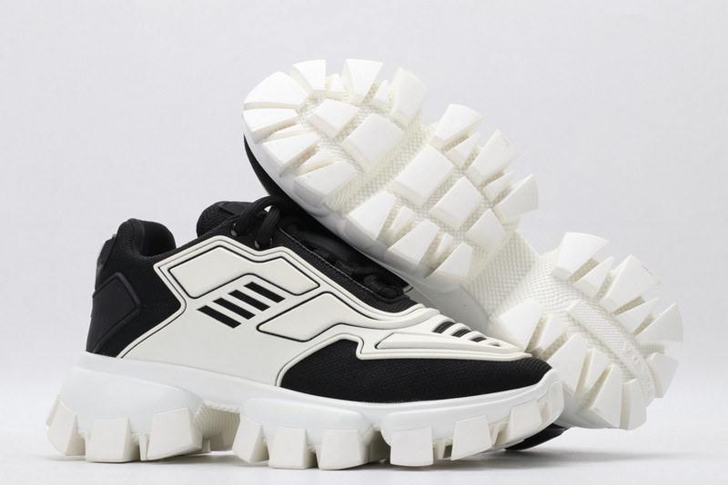 pr sneaker