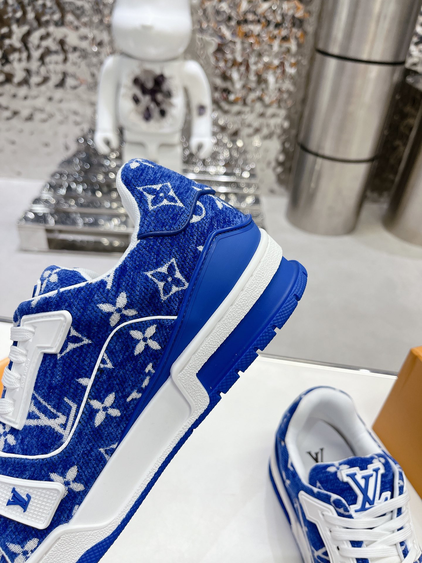 LVT SNEAKERS