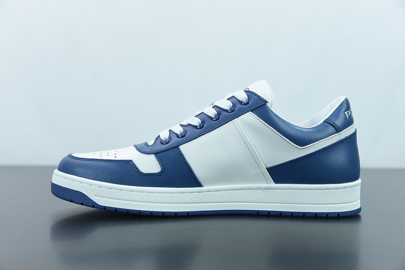 pr sneaker