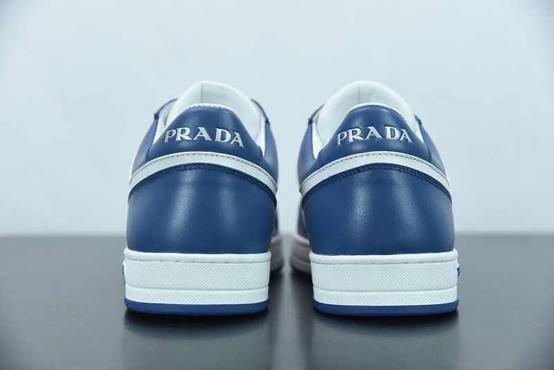 pr sneaker