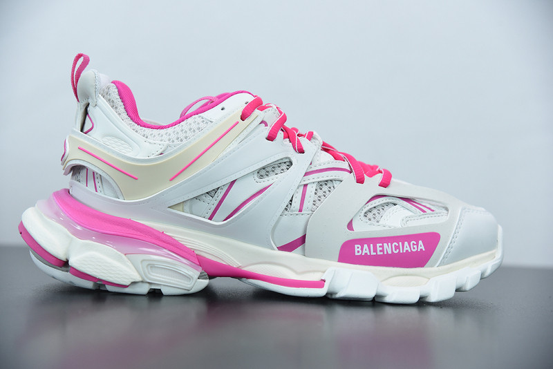 bc track sneaker