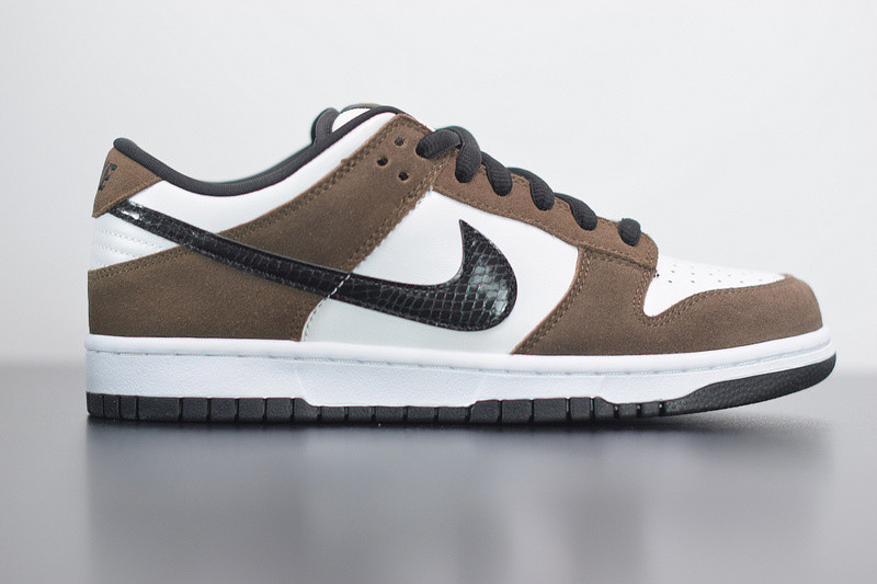 nike dunk low white black trail end brown 304292-102