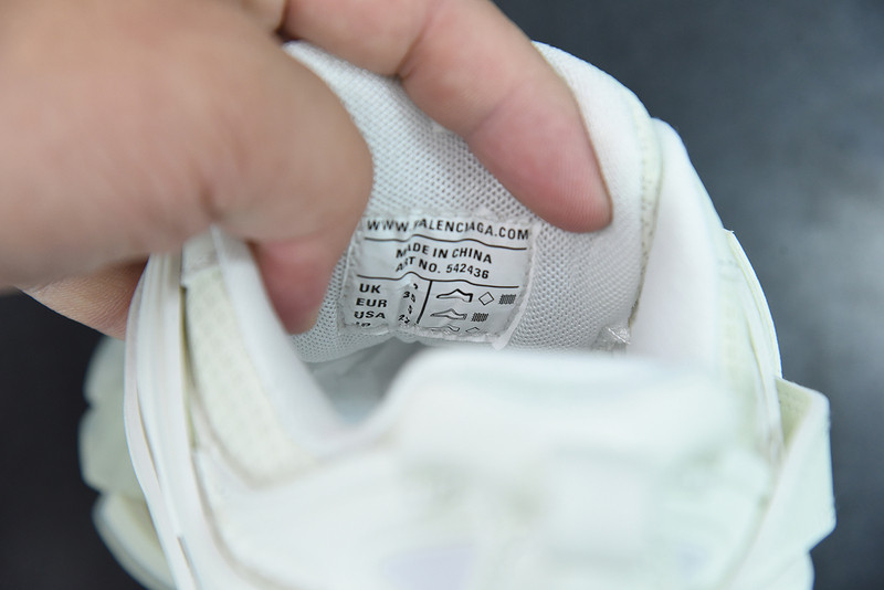 bc track sneaker