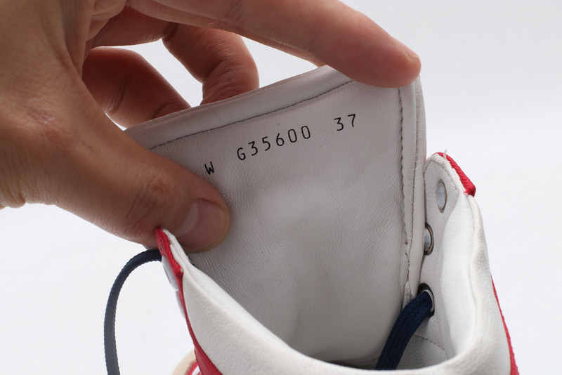 Ch*el sneaker