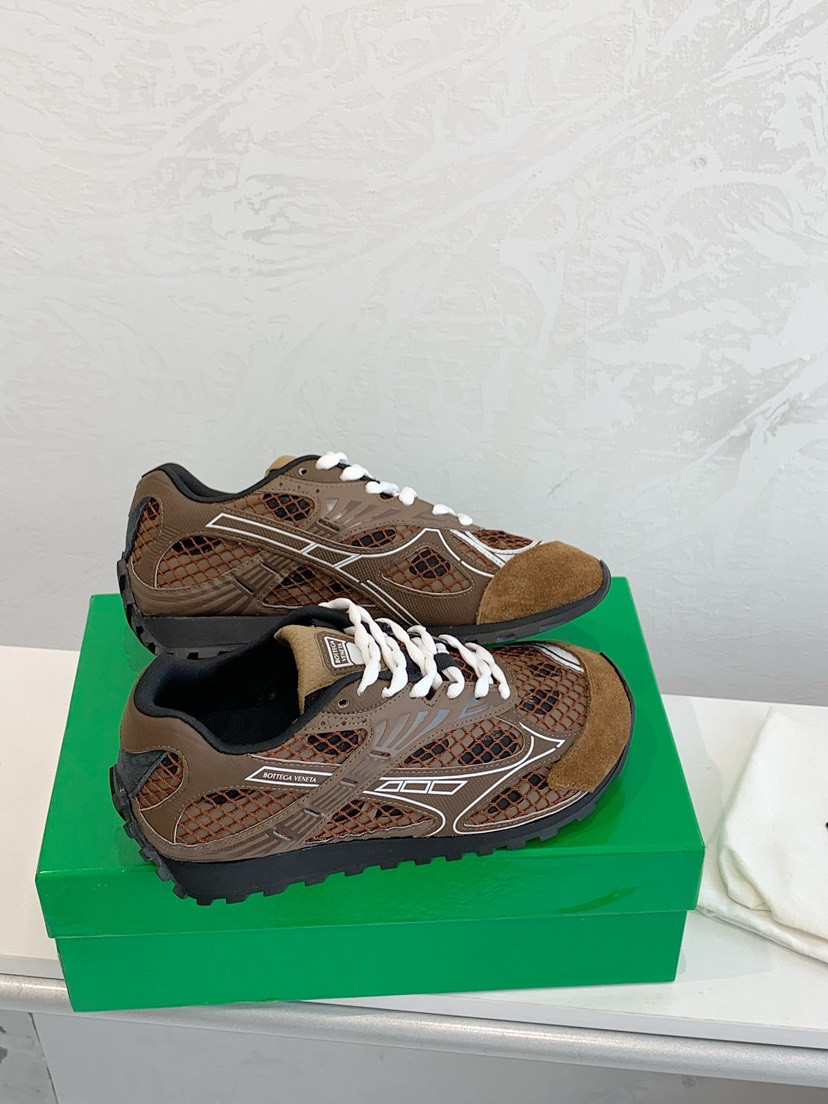 b0tt*ga Ven*ta orbit sneaker