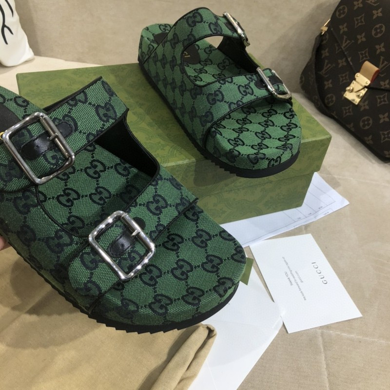 g*u*i sandals