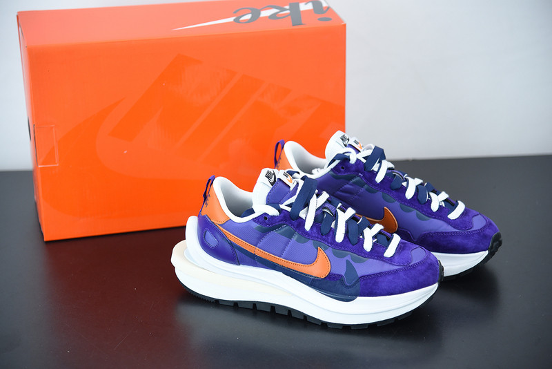 nike vaporwaffle sacai dark iris dd1875-500