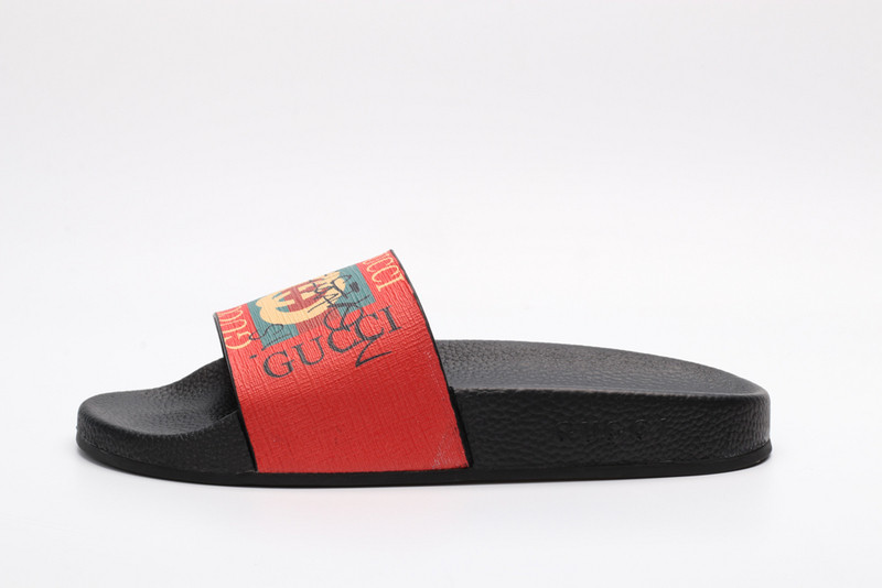 g*u*i sandals