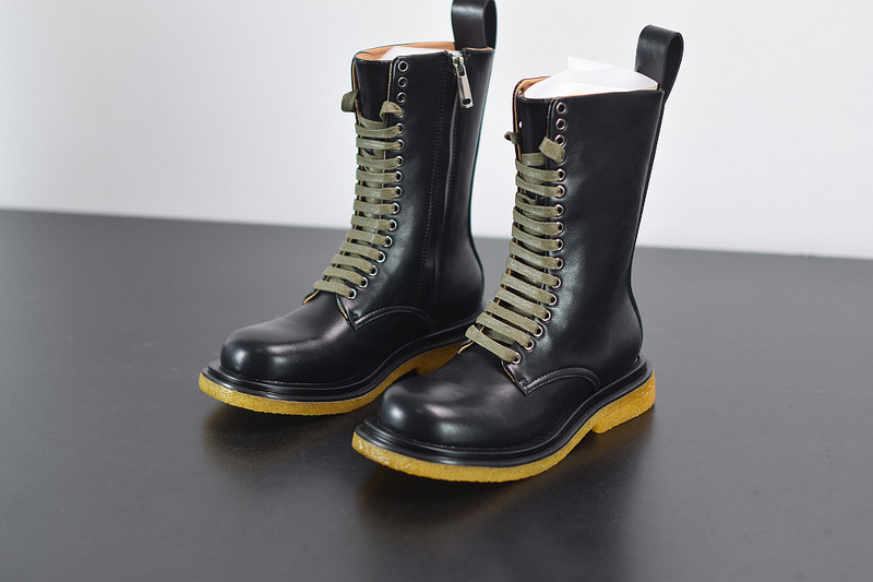 Bo*te*ga ve*ne*ta sneaker