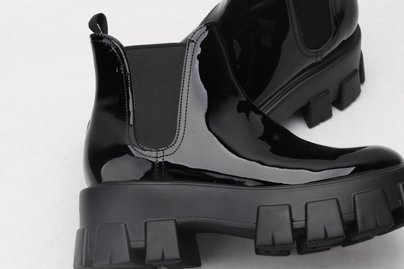 pr sneaker