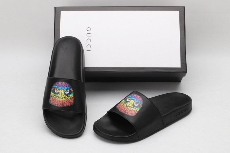 g*u*i sandals