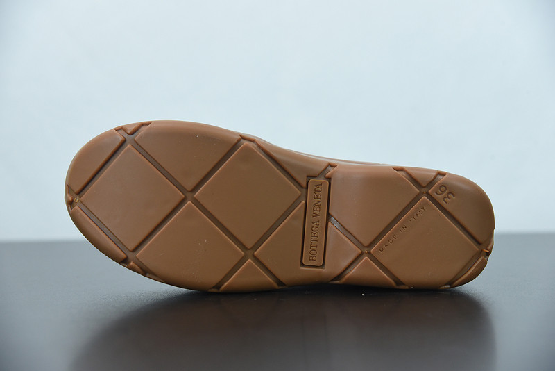 Bo*te*ga ve*ne*ta sneaker