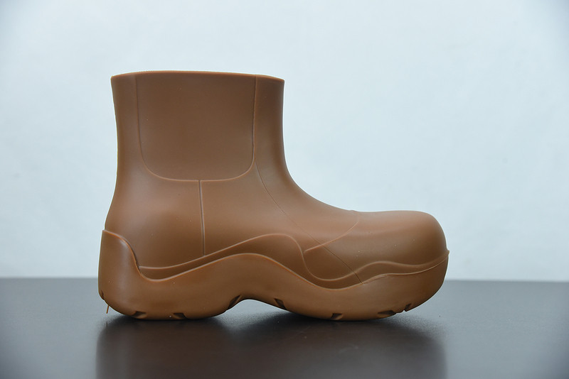 Bo*te*ga ve*ne*ta sneaker