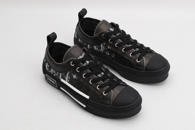 dio* x kaws b23 low-top sneakers in oblique 1012