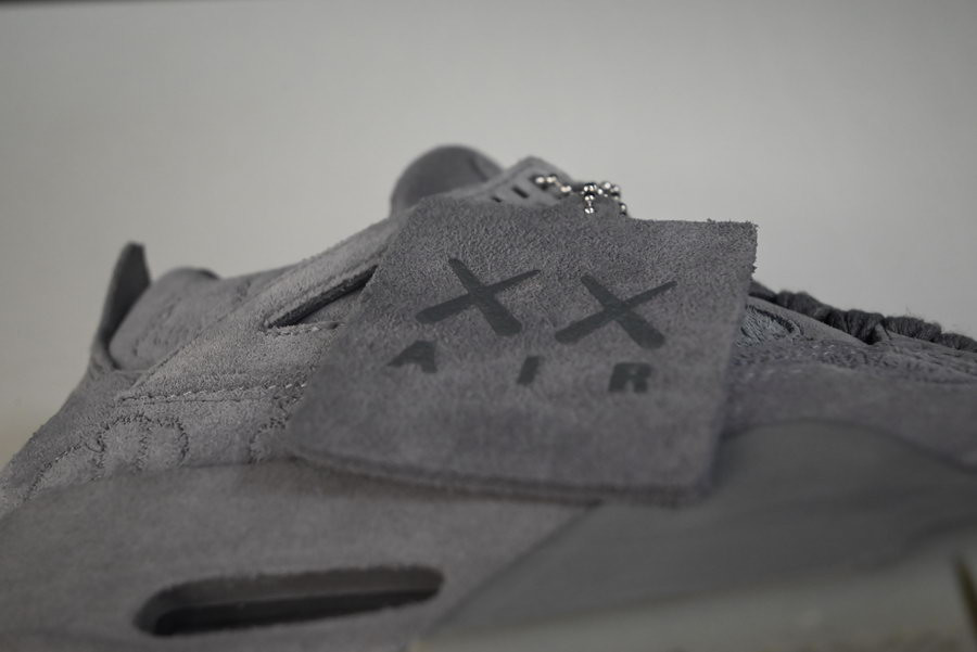 AIR JORDAN 4 RETRO "KAWS" 930155-003