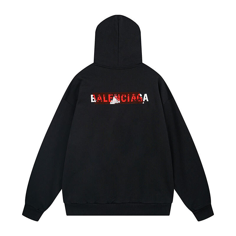 Ba1en*iaga clothes
