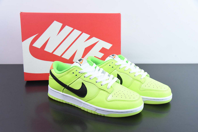nike dunk low “glow in the dark” fj4610-702