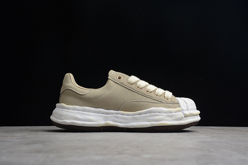 Ma*s*n mihara yasuhiro sneaker