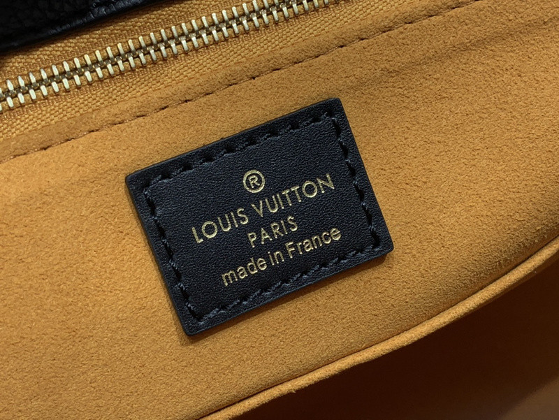 LVT PURSE