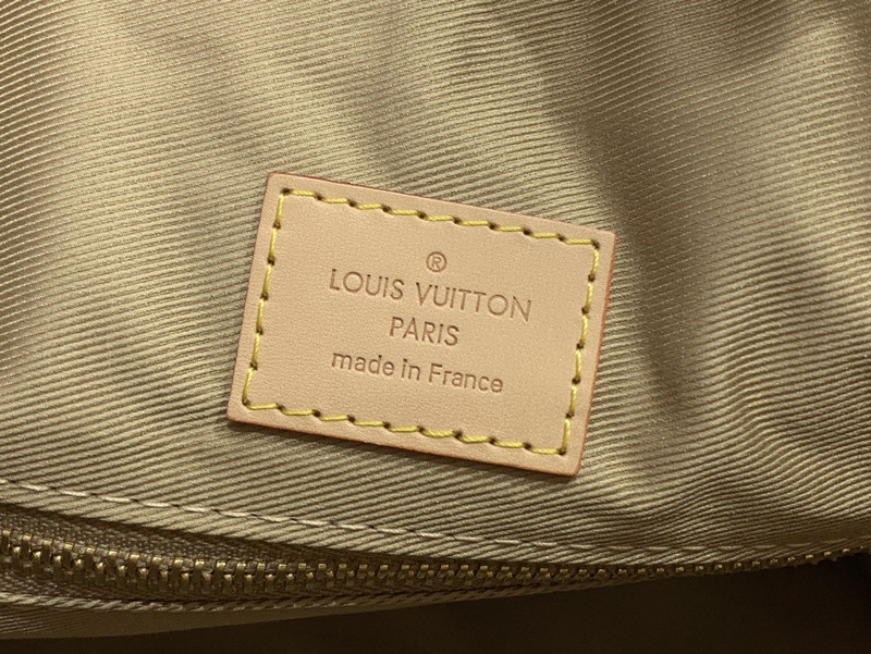 LVT PURSE