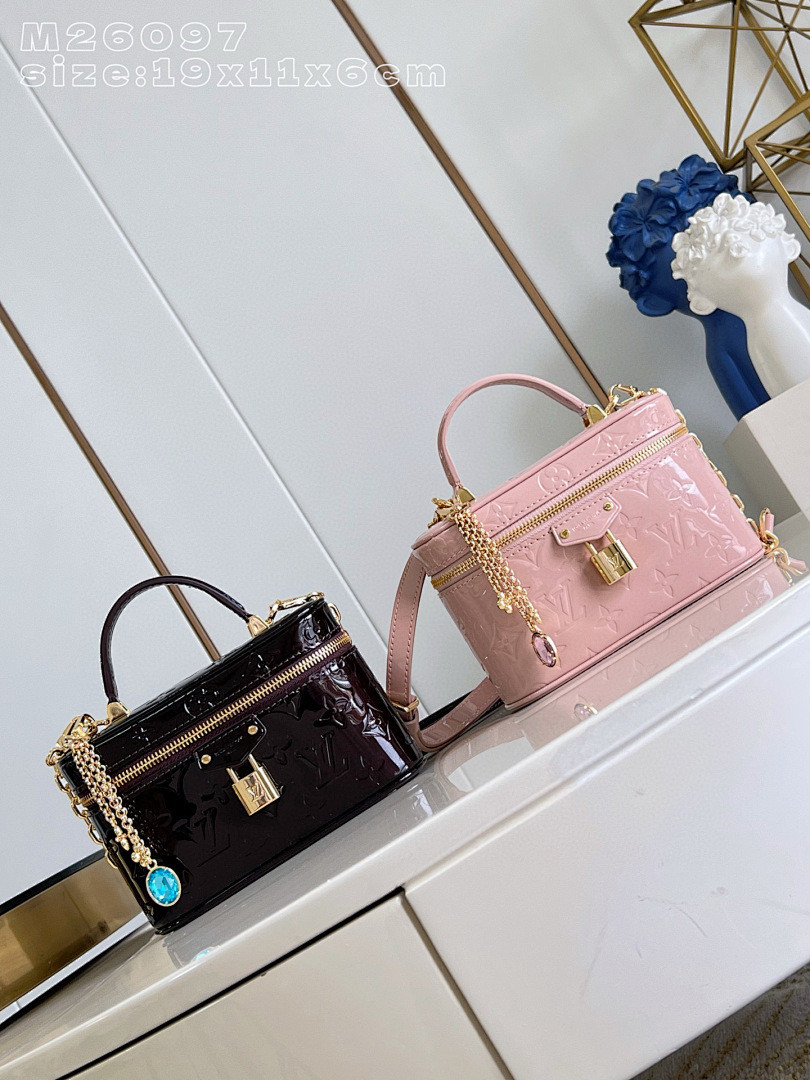 LVT PURSE