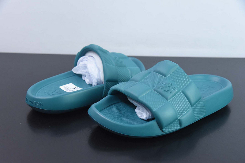 lvt sandals