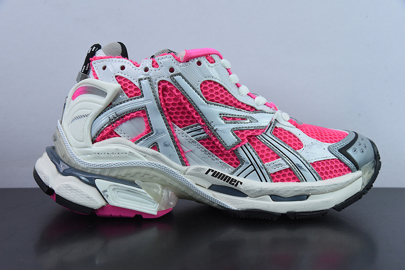 Ba*len*cia*ga runner sneaker