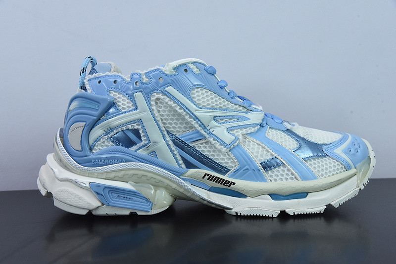 Ba*len*cia*ga runner sneaker