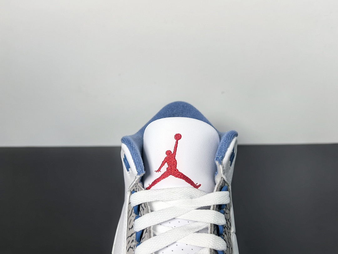 Air Jordan 3 OG “True Blue” IF4396-104