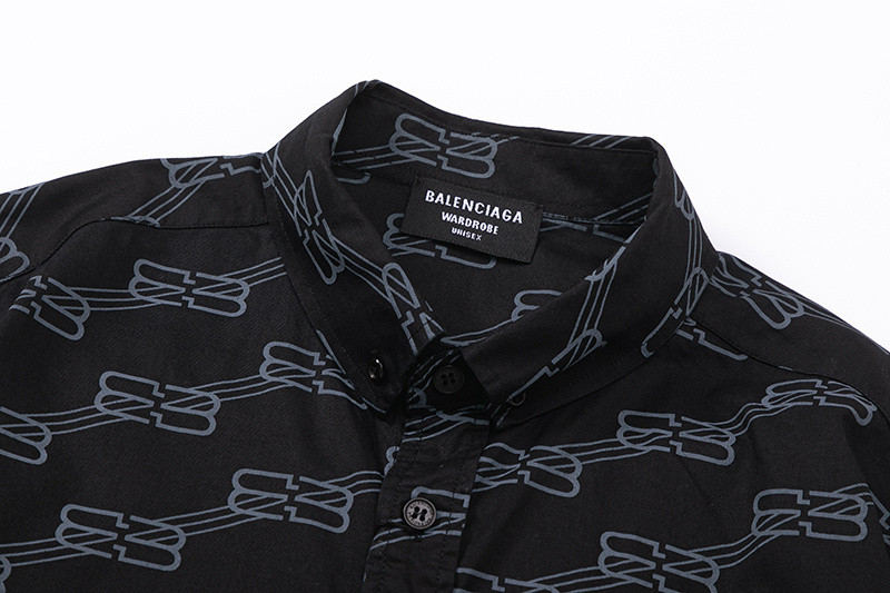 Ba*len*cia*ga clothes