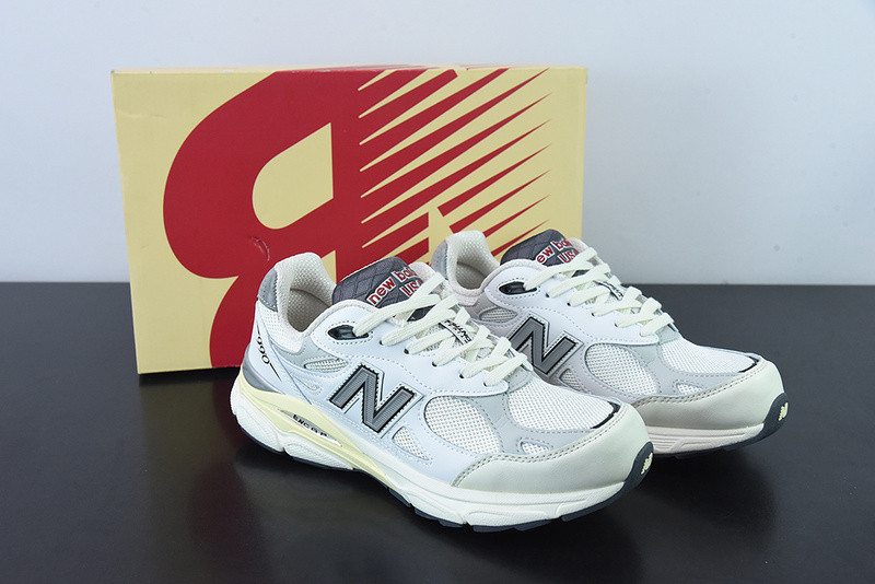 new balance sneaker