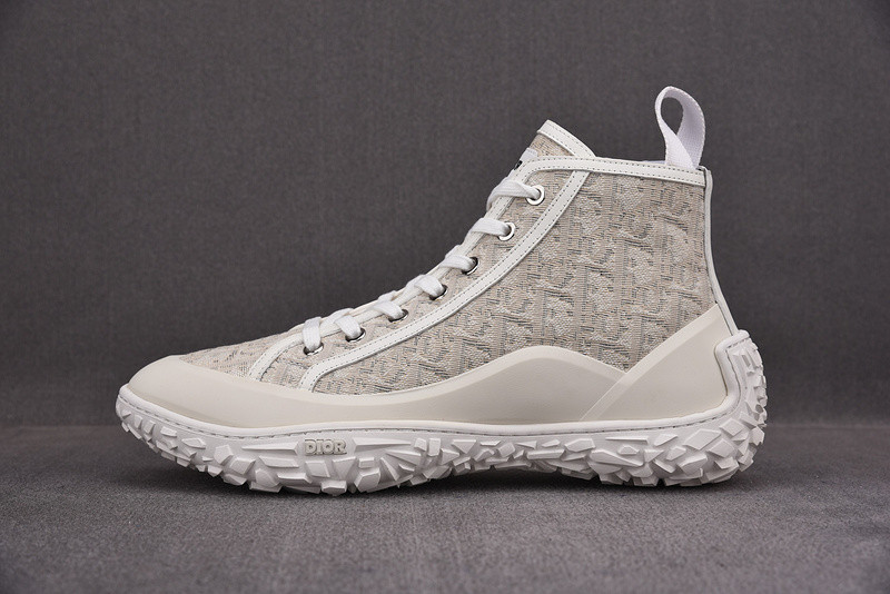 dio* sneaker